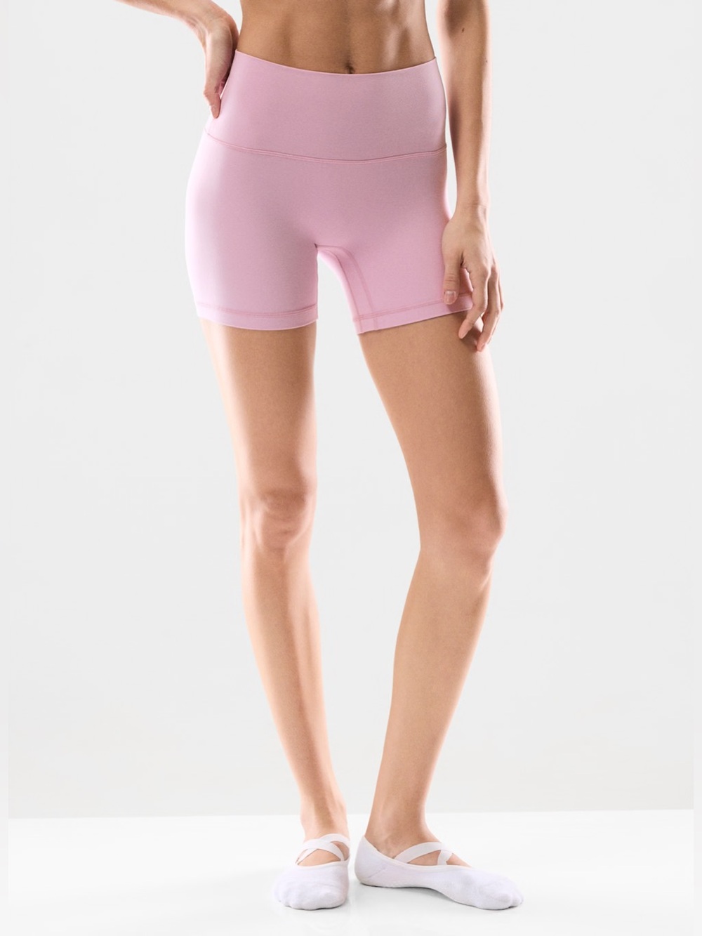 Aritzia BUTTER Cheeky Infinite Hi Rise 5 Short Sweet Pea Purple Size 10
